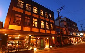 東栄館